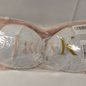 White Lace Strapless Bra